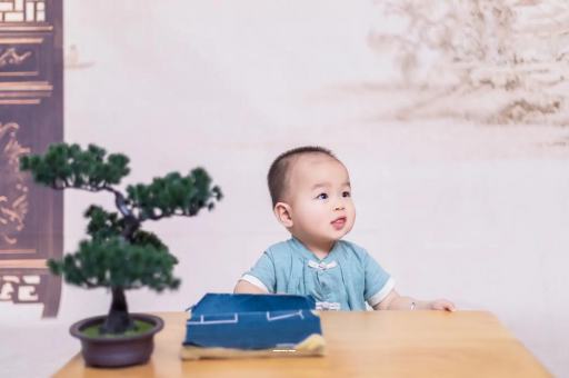 嵊州宝宝腿纹不对称怎么办